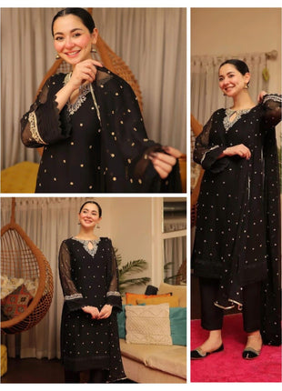 HANIA AMIR